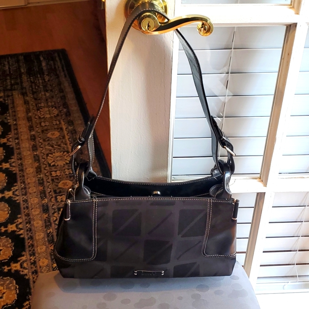 Nine & Co Black Single Strap Shoulder Bag Gem